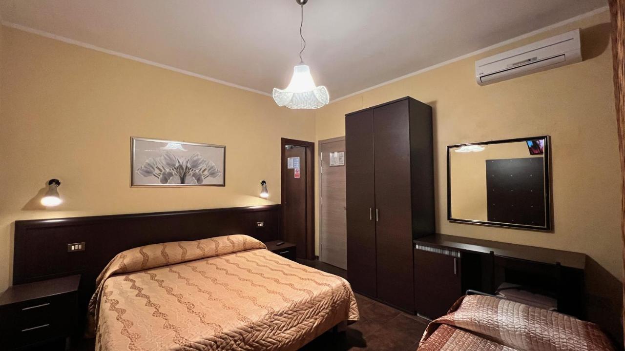Hotel Il Cavaliere Nero 티레니아 외부 사진
