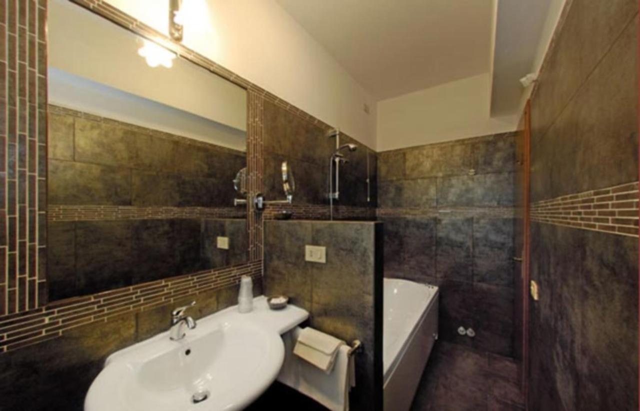 Hotel Il Cavaliere Nero 티레니아 외부 사진