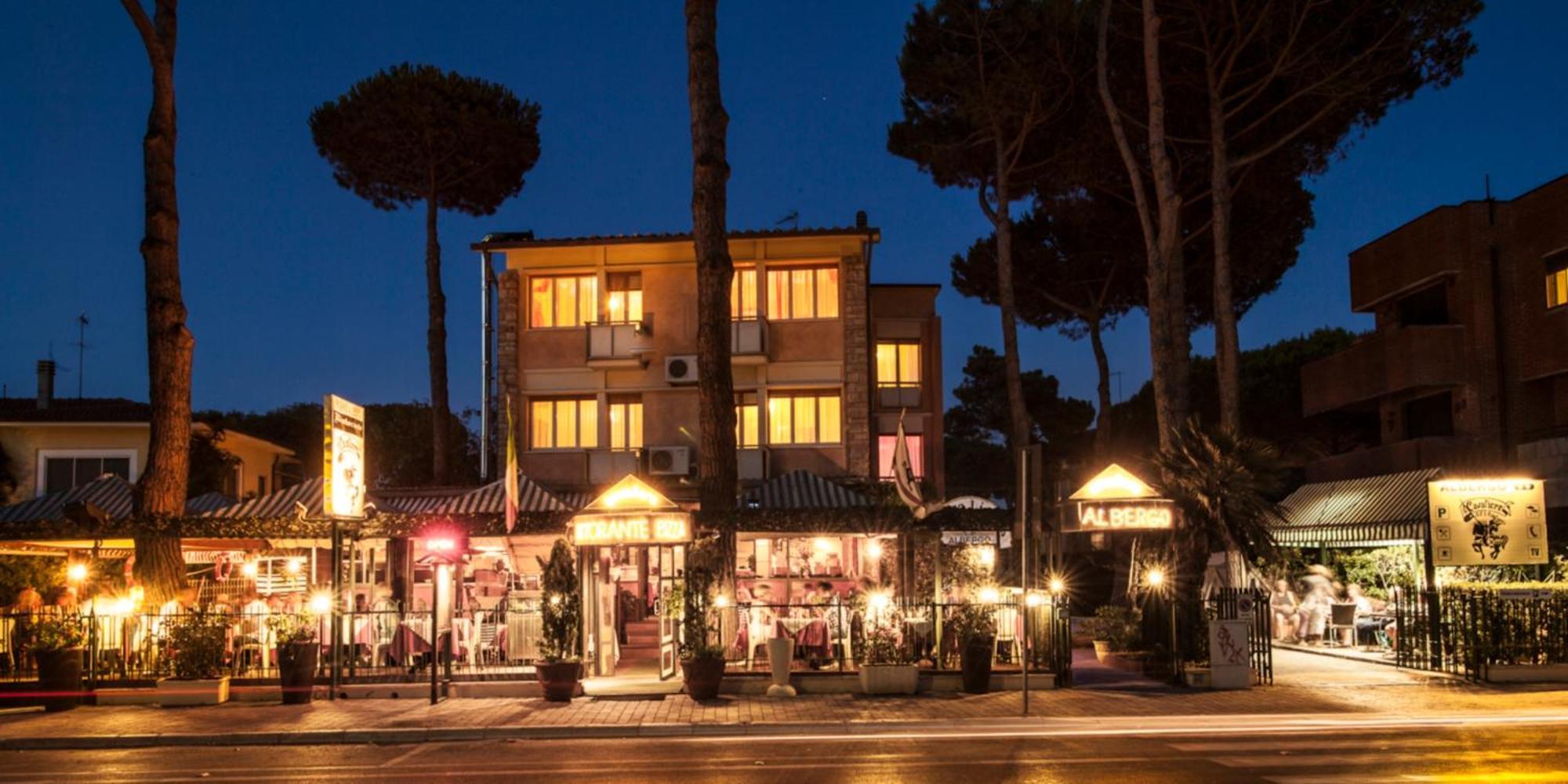 Hotel Il Cavaliere Nero 티레니아 외부 사진